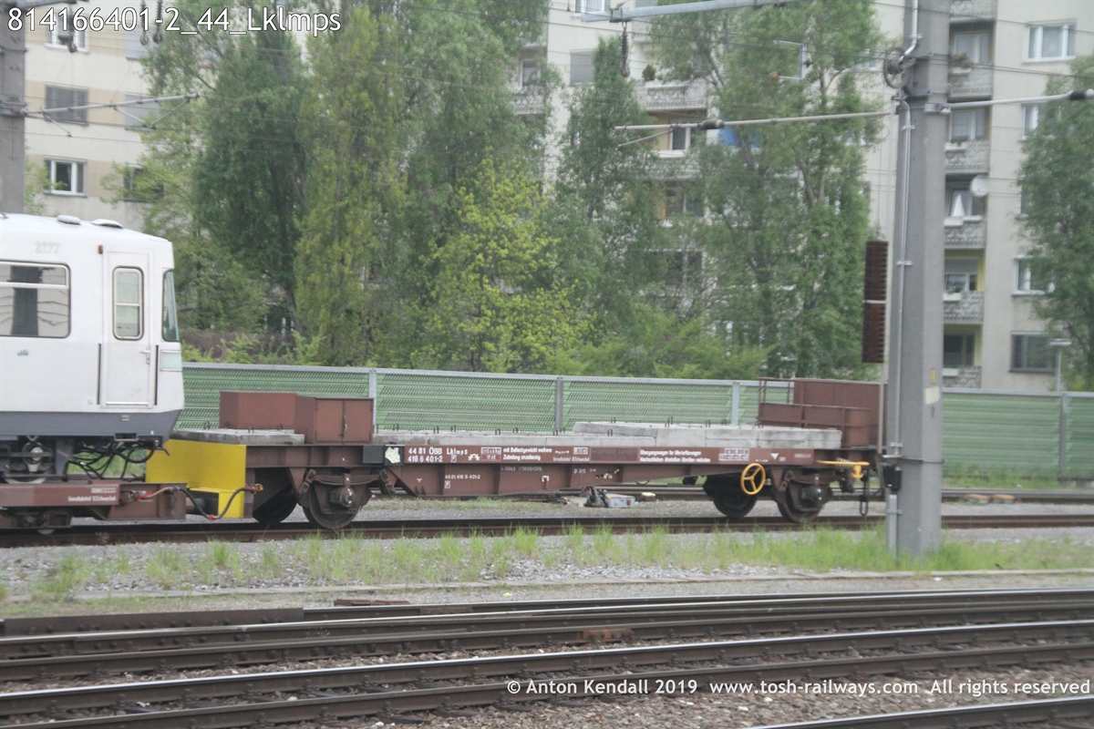 814166401-2_44_Lklmps.JPG